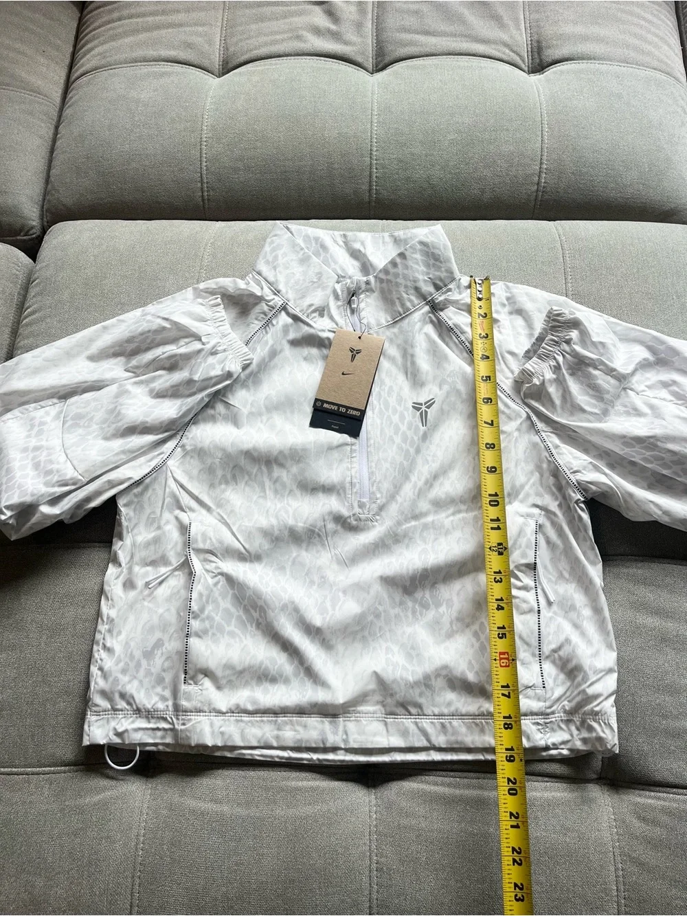 NWT $130 Nike Kobe Bryant Lightweight Woven Jacket Women’s XS White